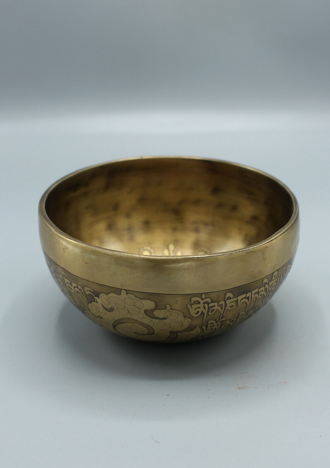 Hindu Om And Mantras Etching Tibetan Singing Bowl